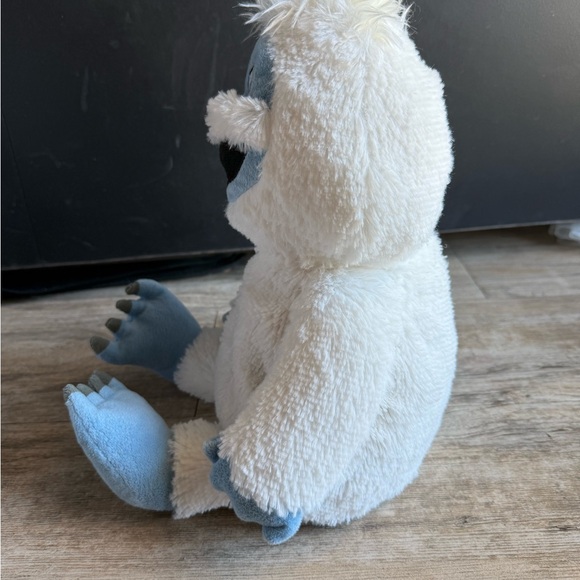 NWOT WARMIES Bumble the Abominable Snow Monster plush stuffed animal - Picture 3 of 6